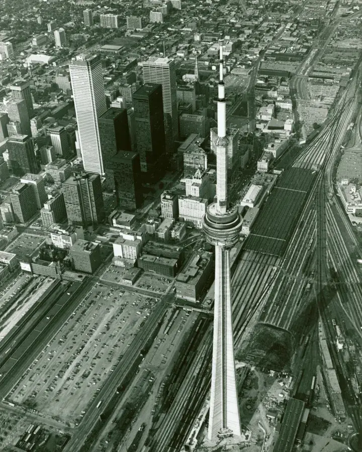 A 1975 aerial photograph of downtown Toronto showing the newly constructed CN Tower